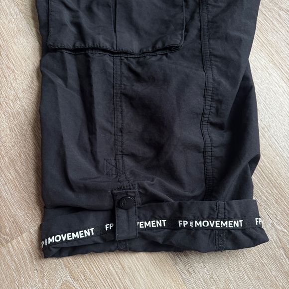 FP Movement by Free People mesmerize me hiking cargo pants S black - Picture 9 of 10